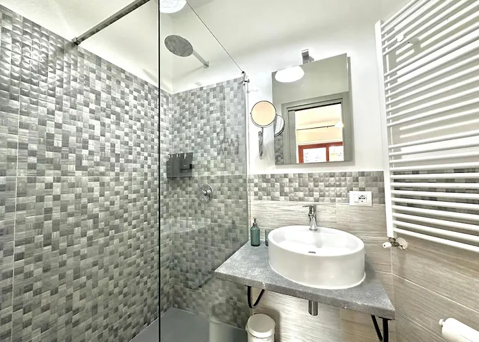 Bed & Breakfast Center Baby 4*