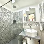 Bed & Breakfast Center Baby 4*