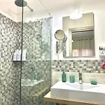 Center Baby